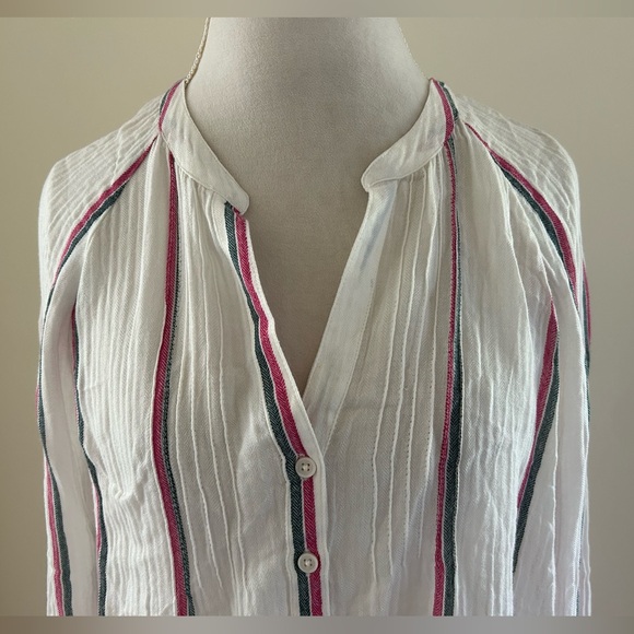 BRAND NEW W/ TAGS White Striped Top - Picture 3 of 7